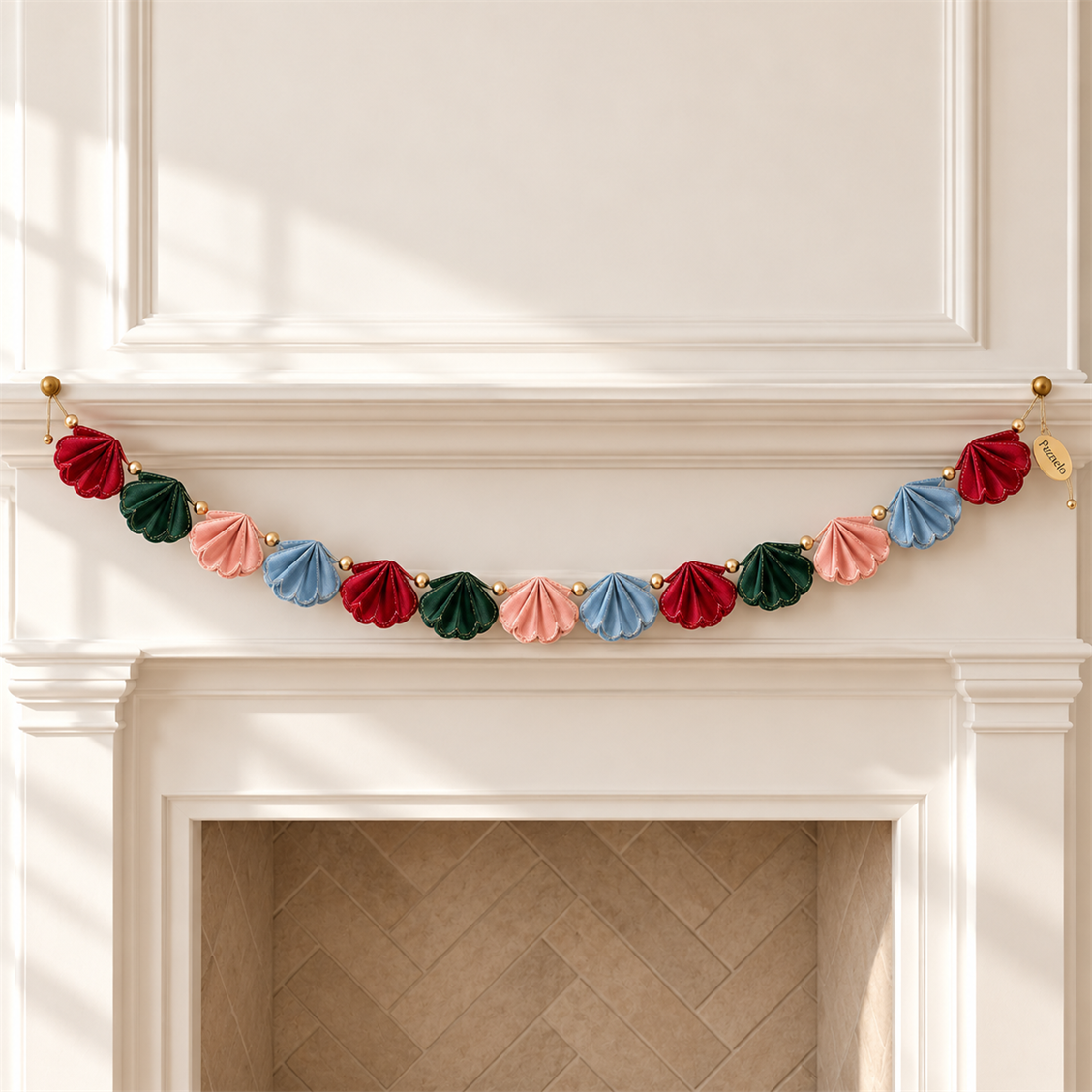 Paznelo Pastel Scallop Garland